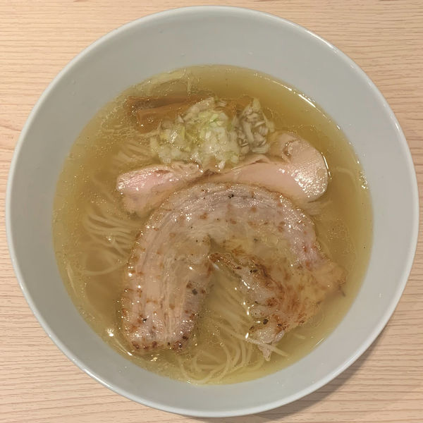 「しおらーめん」@らーめん藁の写真