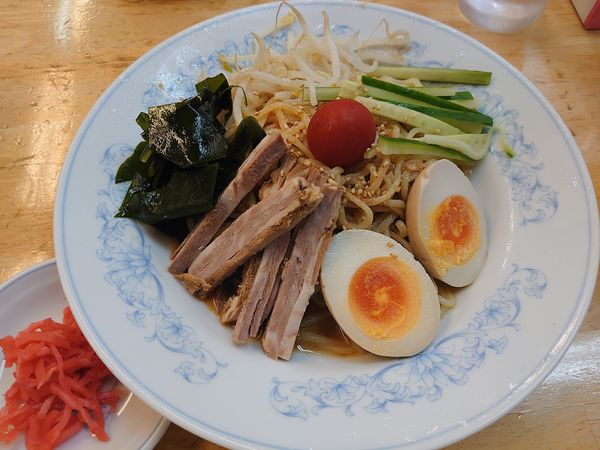 「ごまタレ冷し中華」@ぎょうざの満洲 狭山市駅店の写真