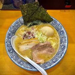 特製蛤豚骨ラーメン