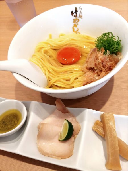 「日本一の冷やし釜玉麺〜牡蠣トリュフペースト添え〜」@らぁ麺はやし田 道頓堀店の写真