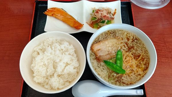 「朝ラーセット(太麺)」@太平楽 茂庭店の写真