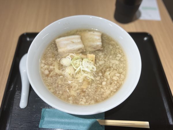 「背脂中華そば(背脂入り)900円」@デ・アールの写真