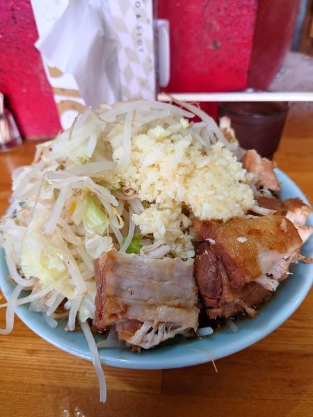 「チャーシュー麺　野菜マシ  ニンニク」@ラーメン髭の写真