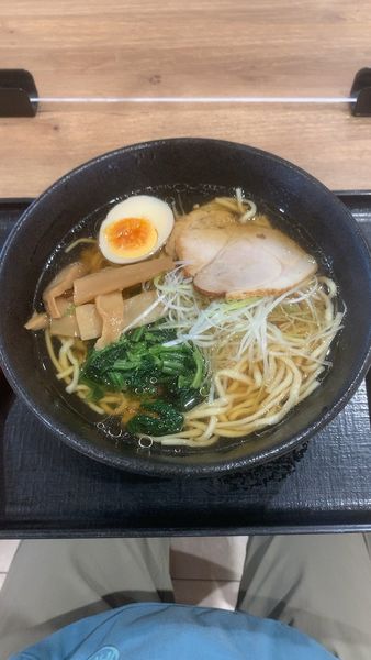 「上里醤油ラーメン830」@蔵仕込らーめん KURA 上里SA店の写真