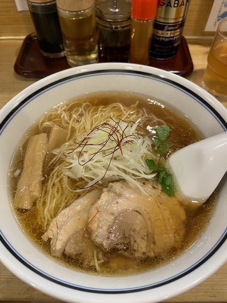 「ラーメン　醤油」@利尻昆布ラーメン くろおびの写真