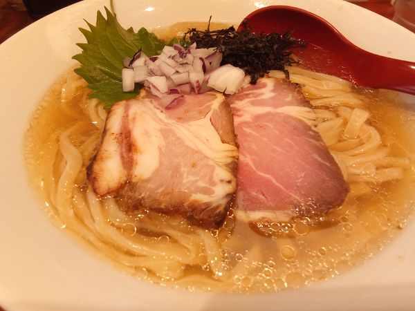 「冷やし煮干し（限定）塩」@三馬路 東京店の写真