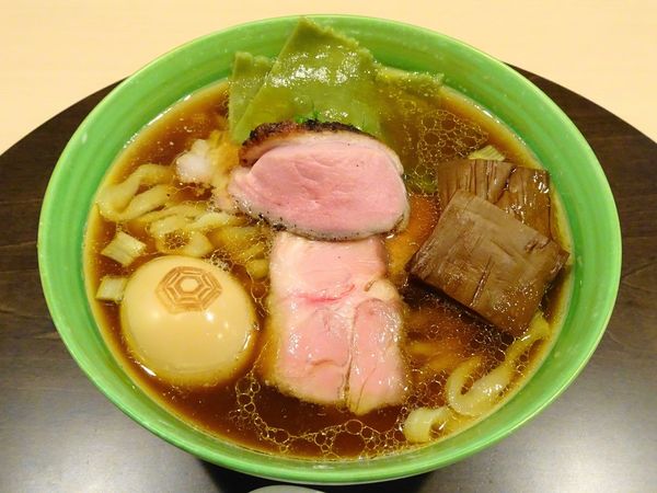 「特製手打中華蕎麦：醤油（1,350円）」@手打麺祭 かめ囲の写真