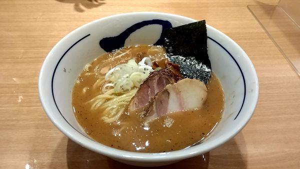 「濃厚らーめん（９００円）」@つじ田 大森店の写真