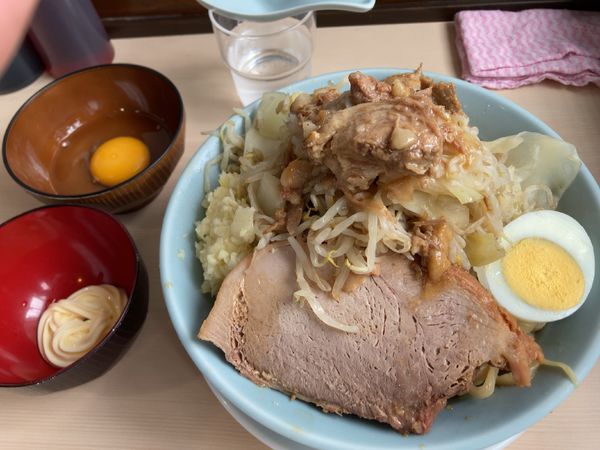 「8月限定冷やし汁なし少なめ　ニンニクちょい野菜ちょいあぶら」@ラーメン富士丸 平塚店の写真