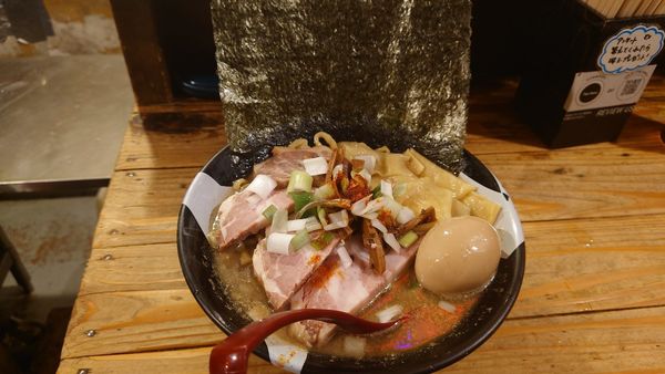 「特製ラーメン」@すごい煮干ラーメン凪 新宿ゴールデン街店 本館の写真