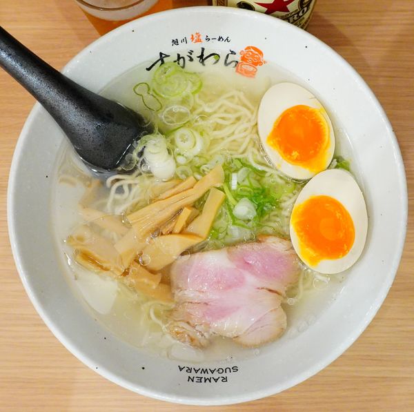 「塩らーめん＋味玉＋瓶ビール」@旭川塩らーめん すがわらの写真