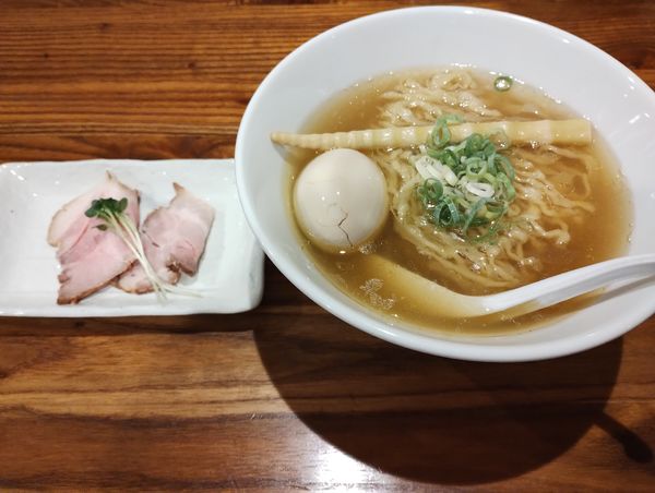「塩ラーメン(手もみ)(大盛)」@地鶏らーめん とりじの写真