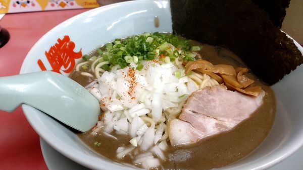 「鬼煮干しラーメン【期間限定】880円税込」@ラーメン 山岡家 高崎倉賀野店の写真