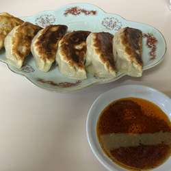 手もみらー麺（600円）、餃子（400円）