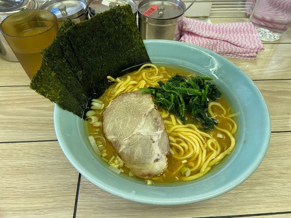 「ラーメン（800円）＋ライス（100円）」@らすた 代々木支店の写真