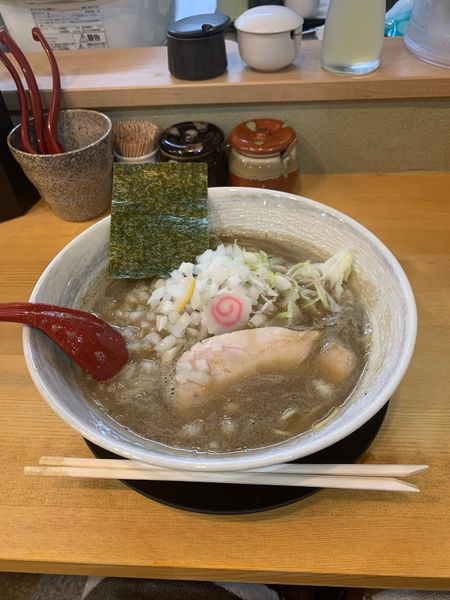 「濃厚鶏そば　醤油　＋玉ねぎ　和え玉」@麺屋なると 伊奈店の写真