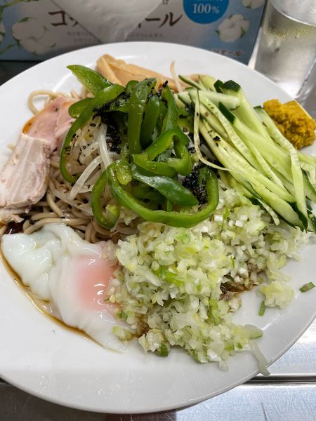 「冷やし中華 五目 半熟卵変更 コマネギ」@中華そば みたかの写真