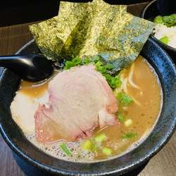 ラーメン＋半ライス