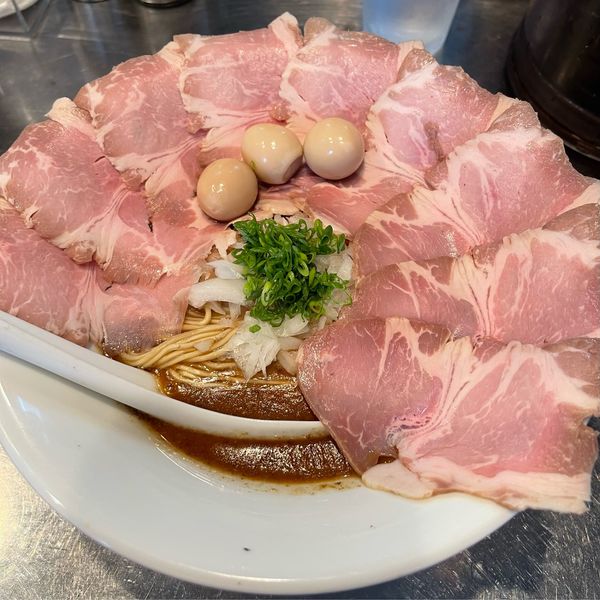 「濃厚煮干　肉増し　愛のうずら」@さんじの写真