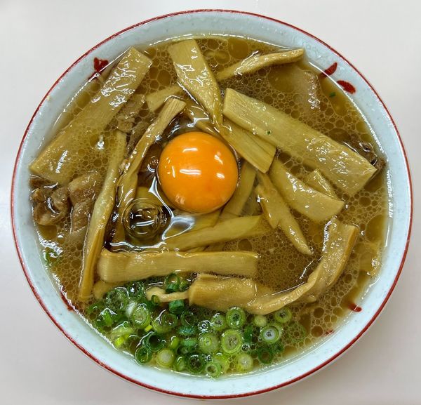 「中肉+生卵+メンマ」@中華そば いのたに 本店の写真