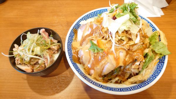 「【限定】冷し中華 1050円+ネギチャーシュー丼 200円」@びんびん豚 坂戸店の写真