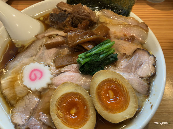 「しょうゆチャーシューメン＋味玉1300＋100円」@オランダ軒の写真