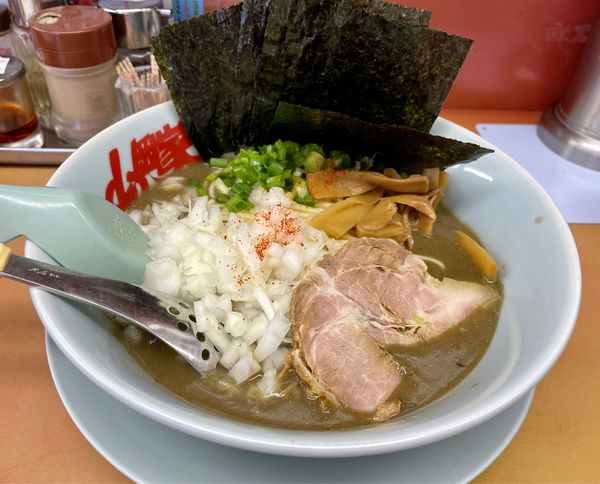 「【限定】鬼煮干ラーメン」@ラーメン山岡家 壬生店の写真