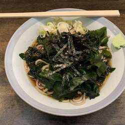 冷やしわかめそば 420円