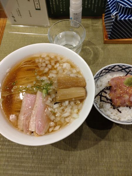 「鴨ラーメン+トロたく丼」@らーめん 鴨to葱の写真