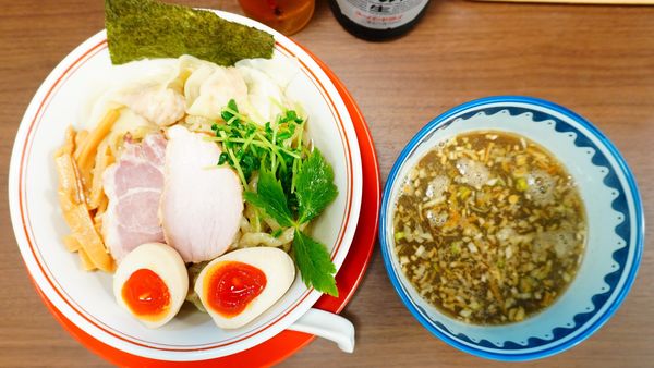 「手もみ麺 つけそば並250g (雲呑2ヶ付)＋味玉＋瓶ビール」@中華そば 麦笑 本所吾妻橋店の写真