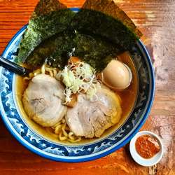 蔵特製ラーメン　あっさり　太麺