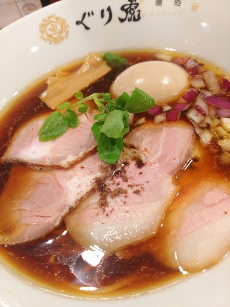 「特製黒トリュフ香る醤油ラーメン」@麺処 ぐり虎 海老名店の写真