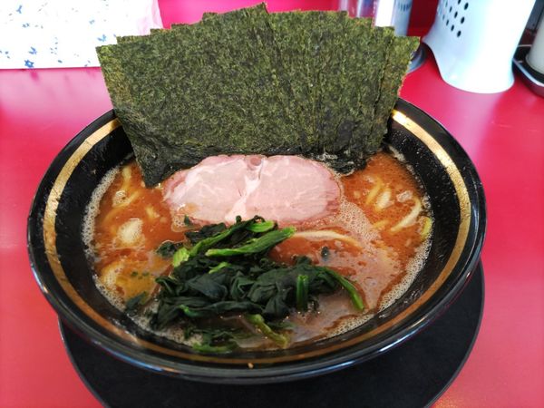 「ラーメン（油多め）+海苔増し」@家系ラーメン 熊田家の写真
