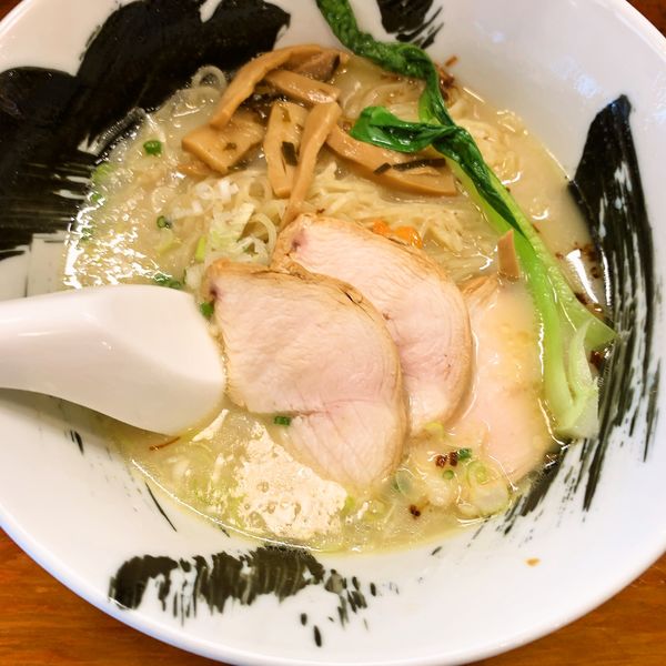「鳥ぱいたん塩ら〜めん」@麺食堂 一真亭の写真