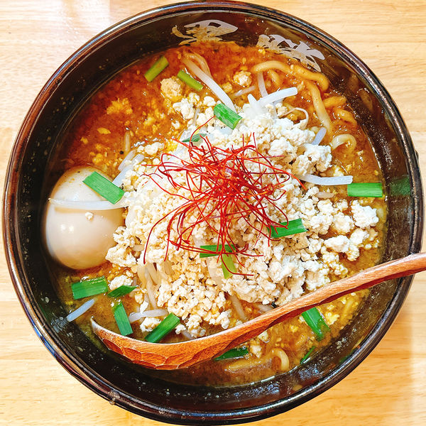 「カレーみそらーめん」@味噌らーめん専門 黒勝の写真