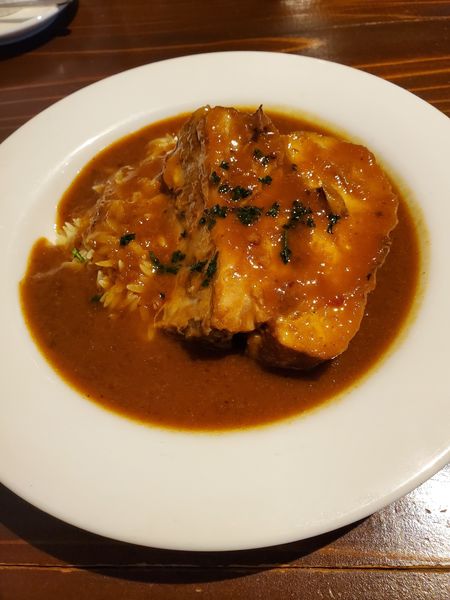 「ショートパスタと食べるスペアリブカレー1500円」@神保町イタリアン Cuore d`oroの写真