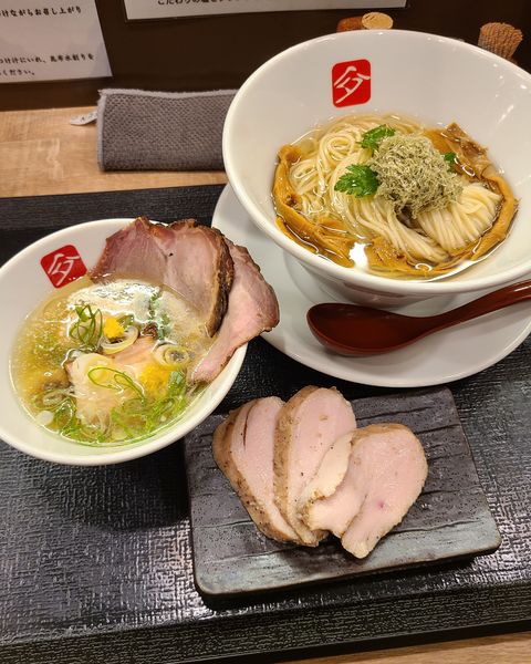 「特製豚つけそば+鶏むねチャーシュー+和え玉シングル(煮干し)」@KITCHEN TAKANOの写真