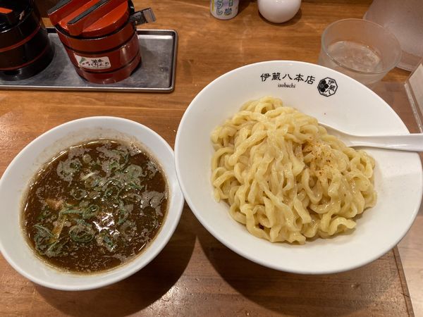 「伊蔵八のつけそば」@中華そば つけそば 伊蔵八 本店の写真