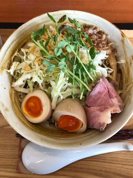 「冷やし出汁醤油まぜそば　1000円」@麺屋 轍 豊川店の写真