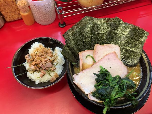 「チャーシューメン＋チャーシューまぶし＋のり」@柏 王道家の写真