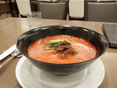 「担々麺」@四川飯店 池袋店の写真