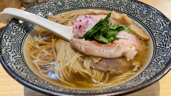 「金目鯛塩そば」@地鶏と蟹 中華そば 榊の写真