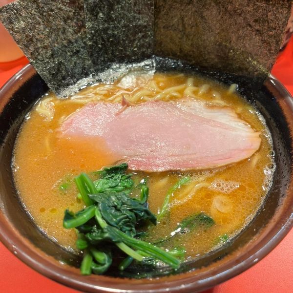 「ラーメン並」@横浜ラーメン 斎藤家の写真