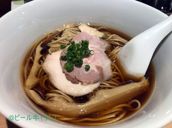 「醤油らぁ麺(500円　開店サービス価格？)、チャーシュー丼(30」@らぁ麺あさひの写真