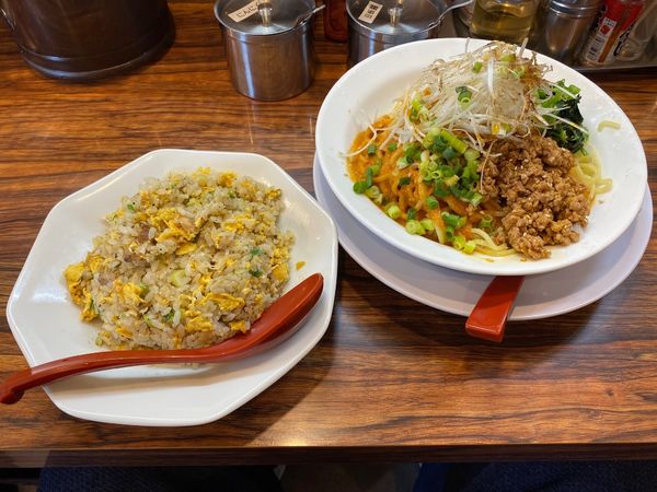 「限定　冷やし担々麺（９５０円）＋半チャーハン３６０円」@ラーメン清六家 江戸崎店の写真