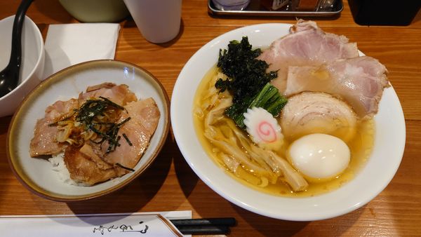 「特製塩そば 1050円 + ネギチャーシュー丼 350円」@麺屋 真心の写真