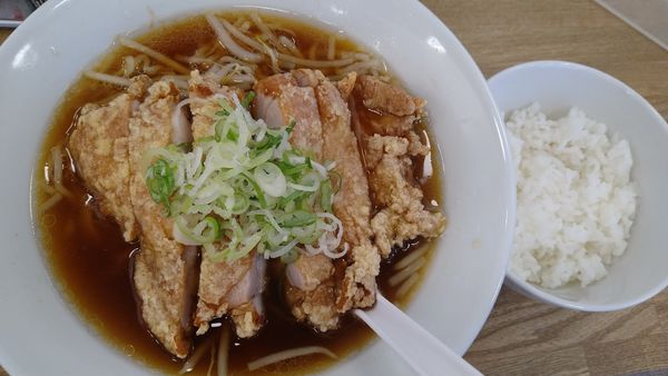 「パーコー風からあげらーめん、半ライスセット」@餃子の味よし 渋谷道玄坂店の写真