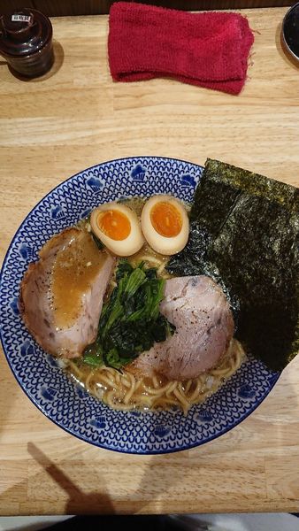 「豚骨醤油ラーメン」@麺屋 哲翁の写真