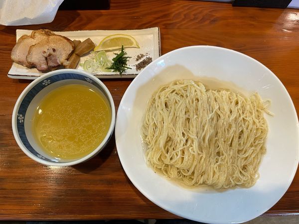 「鶏ガラと節の昆布水つけ麺・塩 900円、大盛300g100円」@麺＆cafe Coi.Coi.の写真