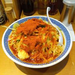 辛激タンメン 4辛 麺固め ショウガ抜き 880円